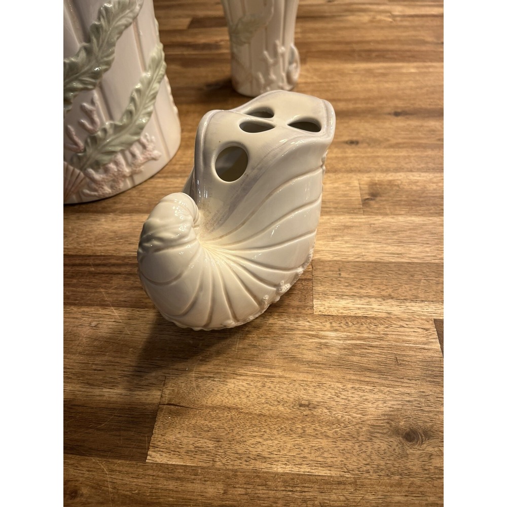 Vintage Beach Bathroom Decor Ceramic Tissue Soap Toothbrush SEA SHELLS - Picture 8 of 12